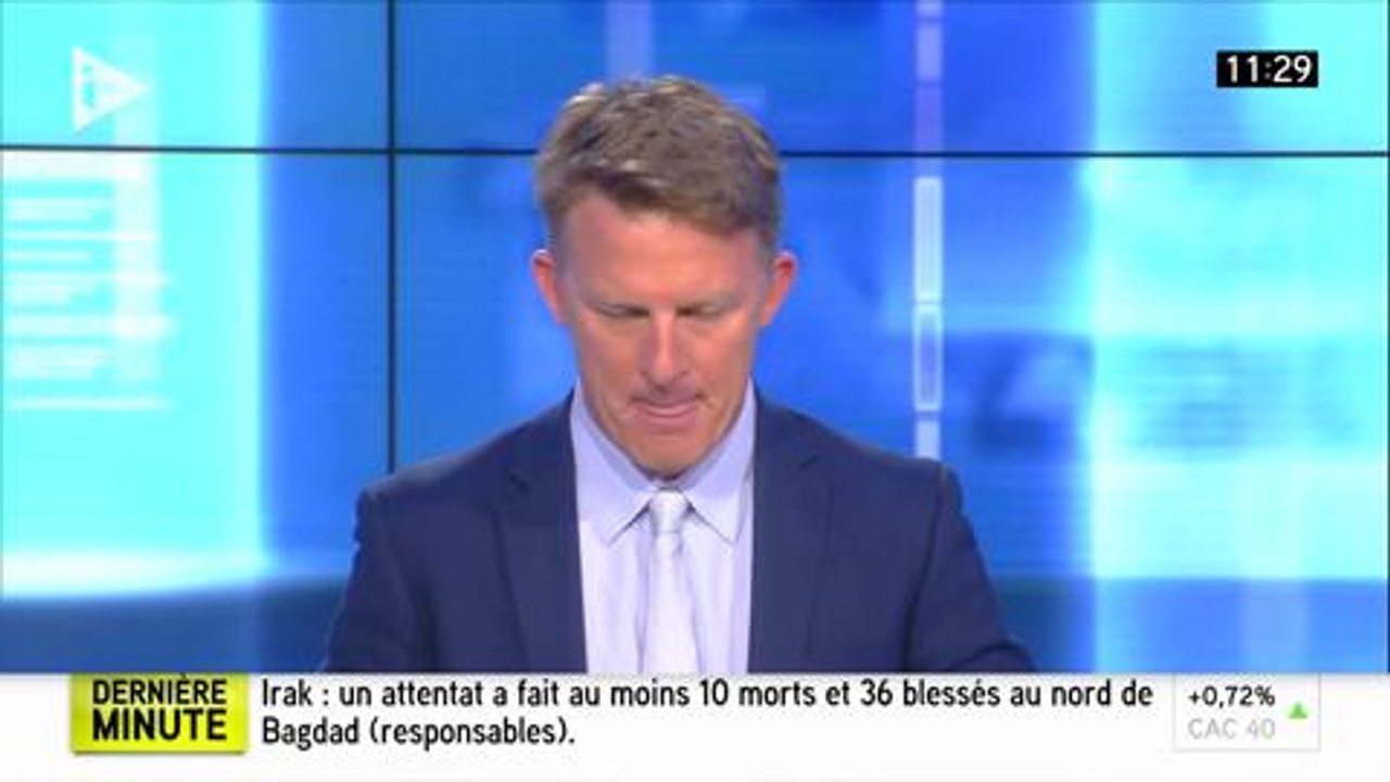 Un journaliste d'iTÉLÉ reste une minute à l'antenne sans le savoir