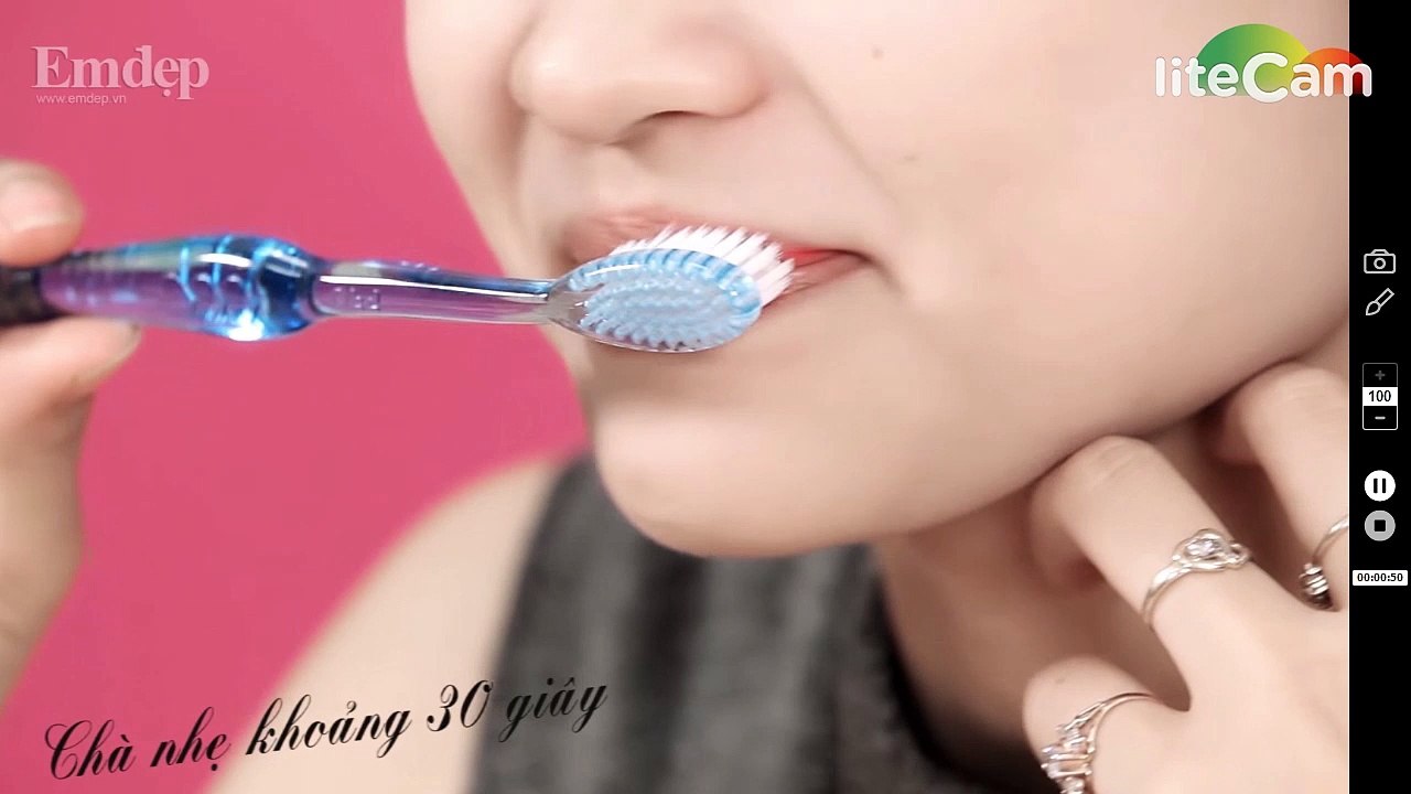 3 bước massage trị môi thâm, đem lại đôi môi căng bóng hồng hào