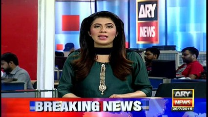 Karachi: Illegal billboards still seen around the city