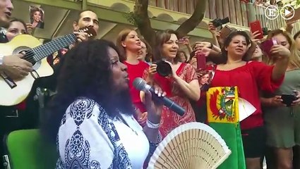 Gloria Gaynor se emociona con esta versión de unos alumnos valencianos