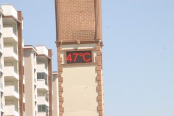 Diyarbakır'da Termometreler 47 Dereceyi Gösterdi