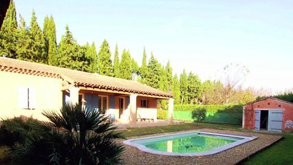 Proche Saint Rémy de Provence A VENDRE VILLA de plain pied 125 m²  sur terrain de 1200m² avec Piscine