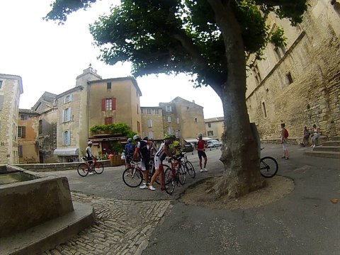 08-samedi-23-la fontaine de GORDES