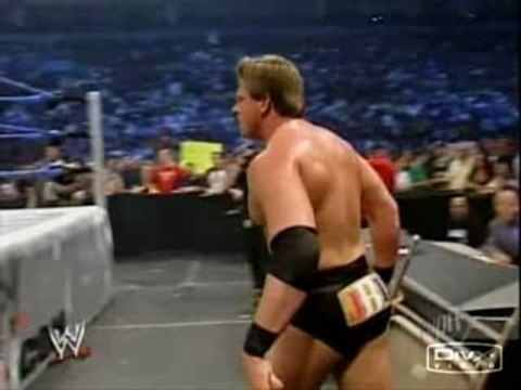 WWE Smackdown - Batista attacks JBL