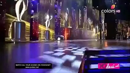 Check out Fawad Khan’s Entry @ IIFA Rocks 2016