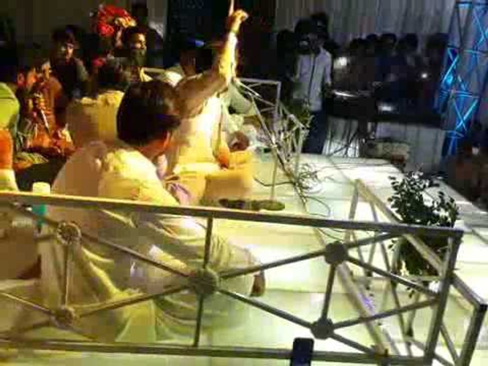 SINDH JI DHARTI "  BY: " SYED FARHAN ALI WARIS "  AT: HYDERABAD, SINDH / 17 RAJAB / 24 APR. 2016