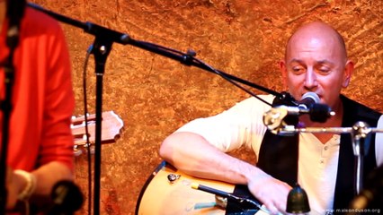 Abat jour et canape - Calo de estimaçao