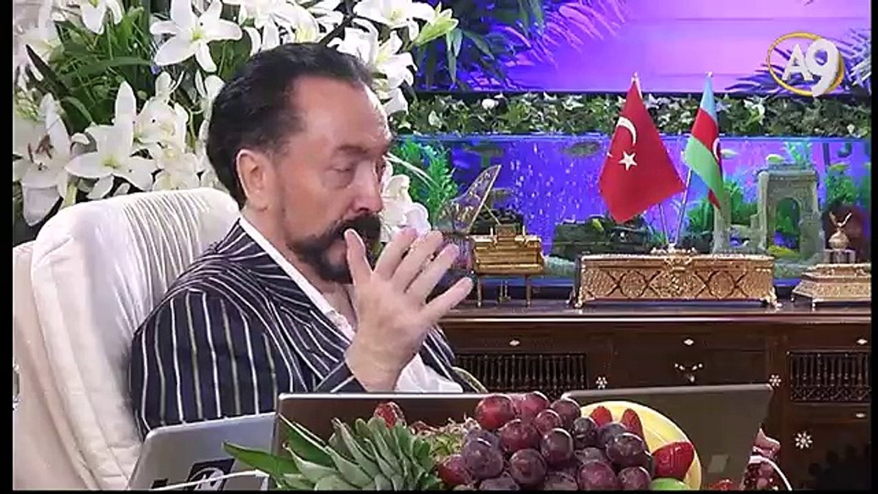 Müslüman Kardeşler'in elinde silah yok. Amerika öncelikli olarak elinde silah olan YPG'yi terör listesine almalı