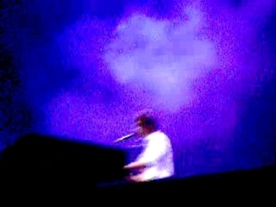 Billy Brown - Mika (Gaou)