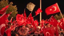 Cumhurbaşkanlığı Külliyesi Önünde Demokrasi Nöbeti