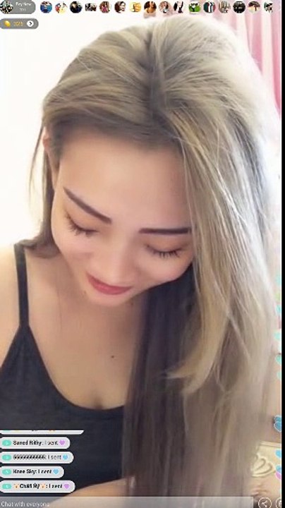 Cute Girl on Webcam