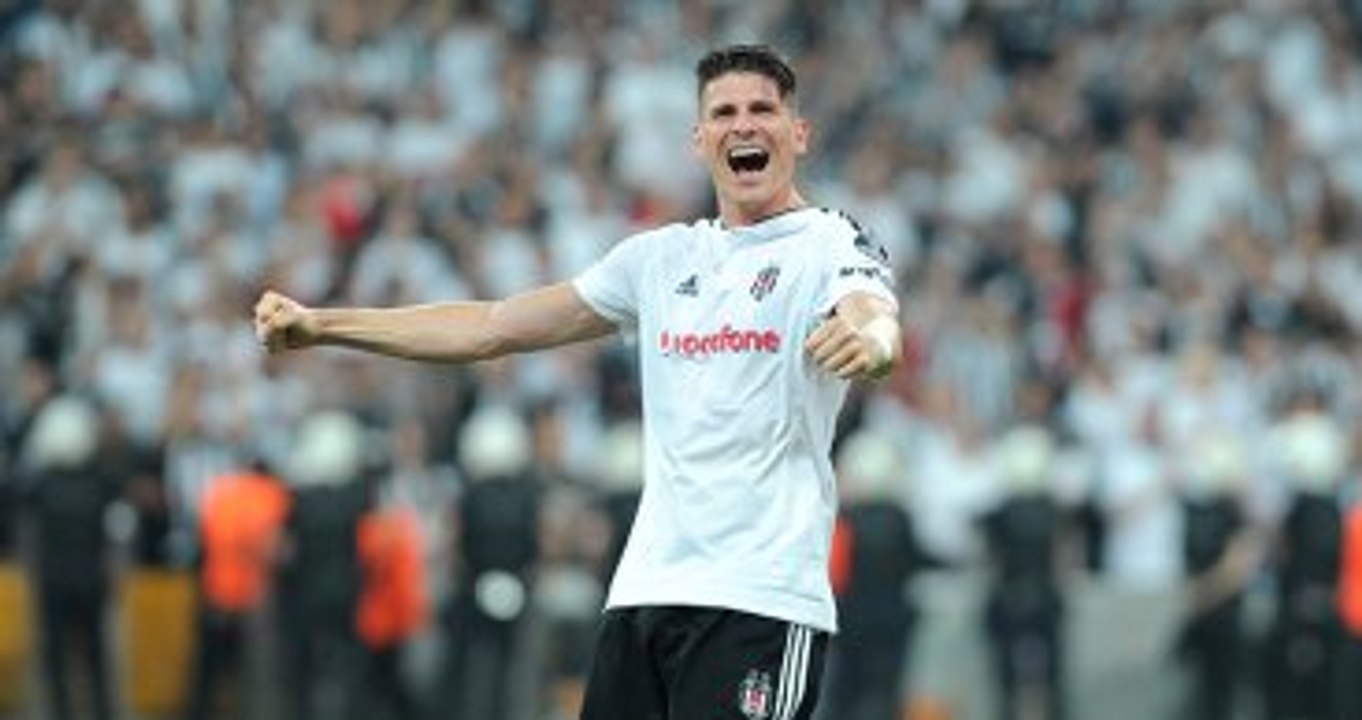 Beşiktaş Yönetimi, Mario Gomez ile Tekrar Görüş...