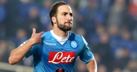 Higuain 90 Milyon Euro'ya Juventus'a Transfer Oldu