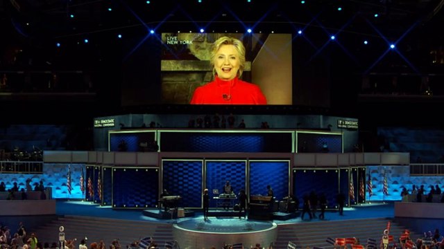 Hillary Clinton à la convention démocrate : Nous venons de briser le plus grand des plafonds de verre