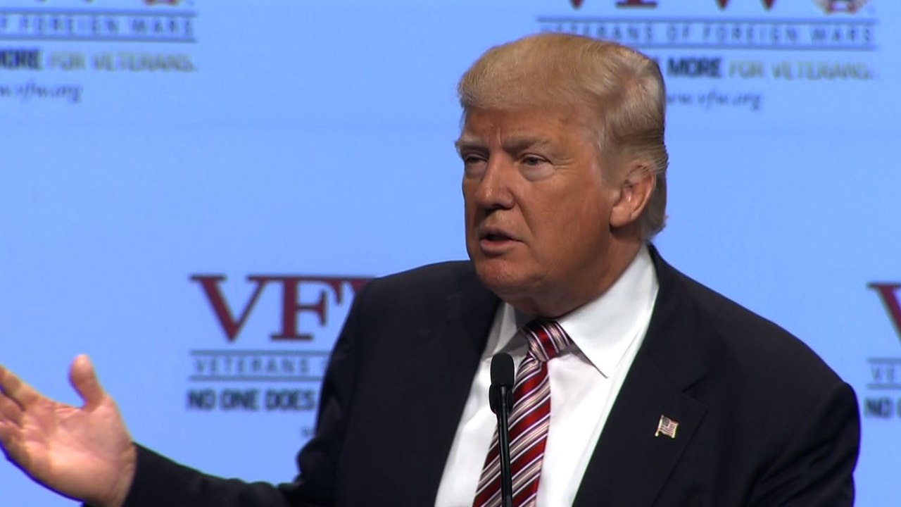 Trump critique Hillary Clinton sur le "scandale des vétérans"