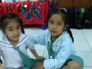 هكذا يبدا الاطفال اليابانيين يومهم بالمدرسة