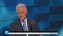 ماالذي قاله بيل كلينتون عن زوجته هيلاري في المؤتمر العام؟