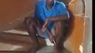 Jeune gabonais interprète céline dion