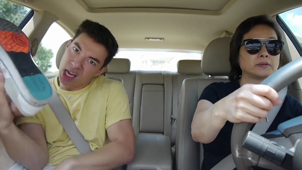 Quand tu t'ennuie en voiture avec ta mère