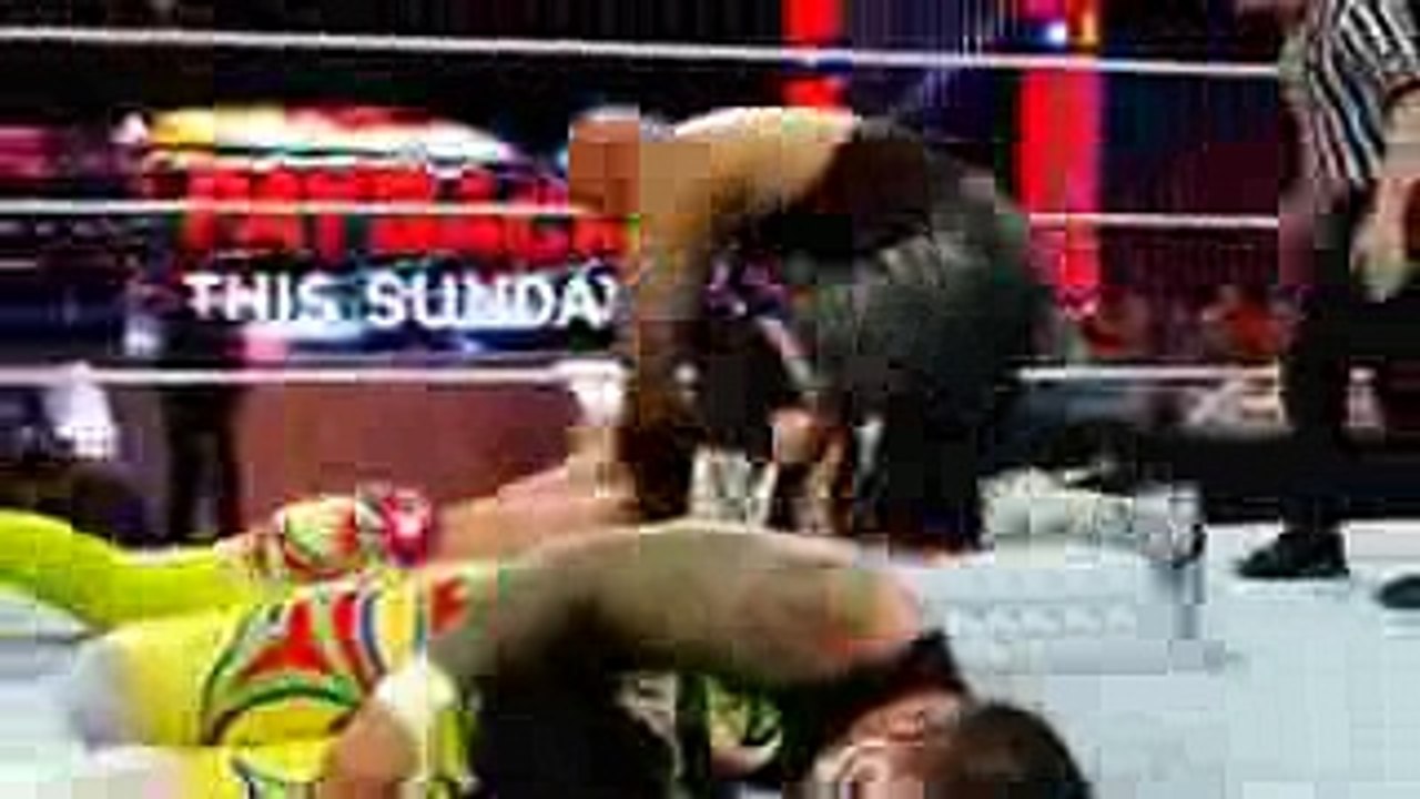 Roman Reigns Saves The Usos From The Bullet Club 'WWE Raw 25th April 2016