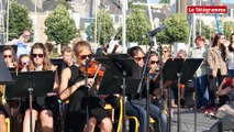 Vannes. Jazz en Ville : l'Orchestre éphémère sur l'esplanade du port