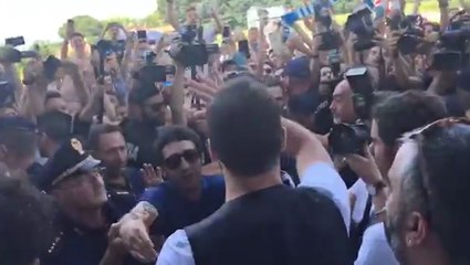 Le bel accueil des fans de la Juve pour Higuain