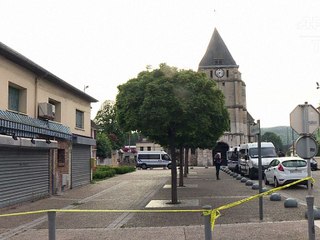 Saint-Etienne-du-Rouvray pleure son prêtre assassiné