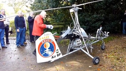 Cet ancien pilote s'est créé son hélicoptère personnel !