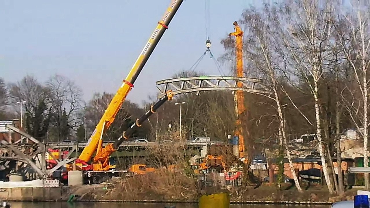 Bridge demolition with ltm 11200-9.1
