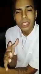 embarazo a su novia y le canto esto a sus suegros