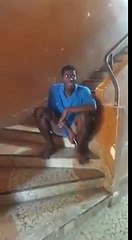 A Gabonese Young for the golden voice in Libreville sings Celine Dion, Wonderful " Skutnik Michel ""