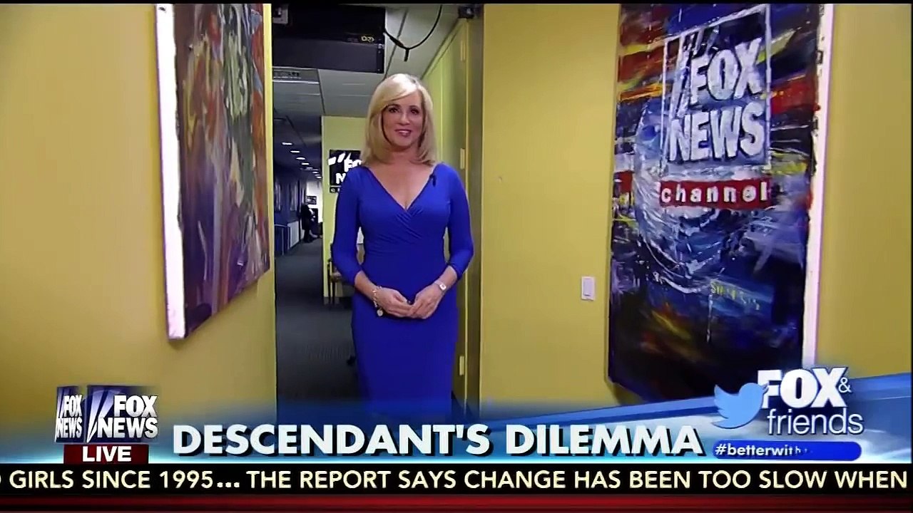 Jamie Colby - Big Tits & Cleavage, Walk On 3-9-15