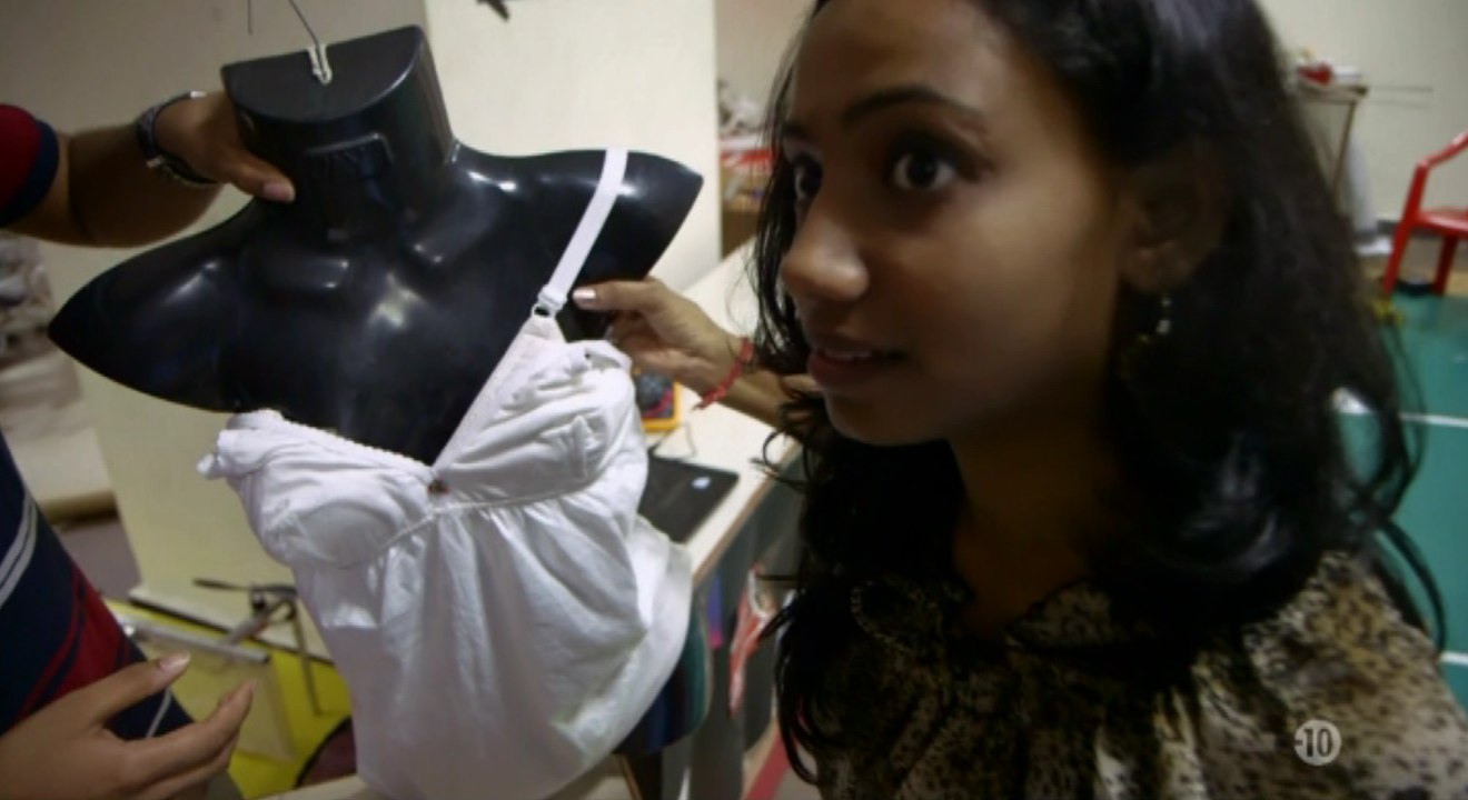 Des sous-vêtements contre les agressions sexuelles en Inde - ZAPPING TÉLÉ DU 27/07/2016 par lezapping