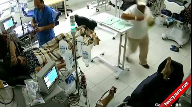 Tartıştığı adamı benzin döküp yaktı