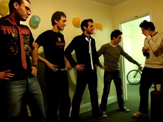 25 mujeres, 50 tetas