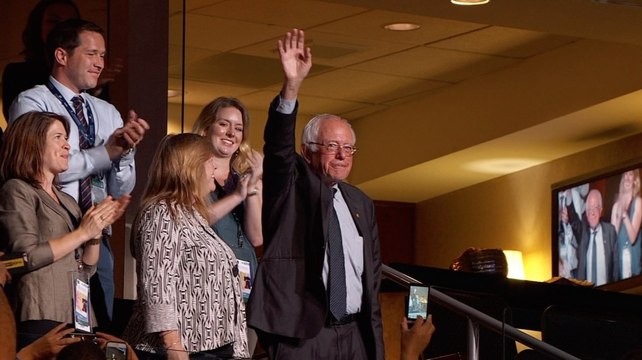 Rapturous applause for an emotional Sanders at Democatic convention