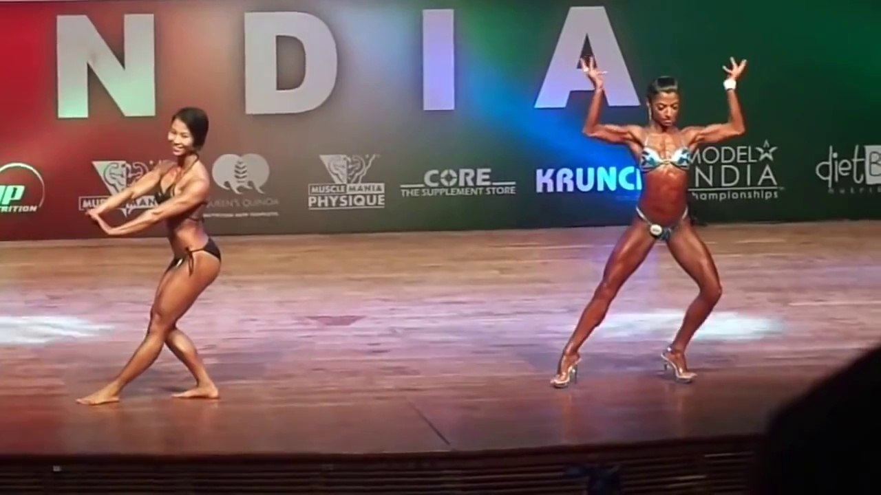 Francesca Fesheila (the girl on the left) vs Shiblin Rasheed