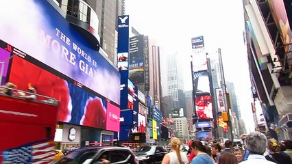 NewYork - Traversée de Time Square, en intégralité au pas de course