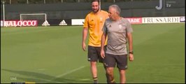 Gonzalo Higuain - Primo Allenamento Juventus