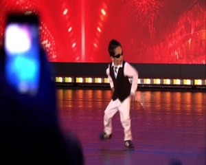 Little  boy  dance in Gangnam style