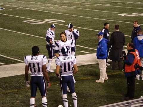 Edelman really is imitating Tom Brady, apparently dating Adriana Lima