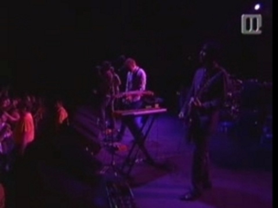 Queens Of The Stone Age - Auto Pilot (feat Mark Lanegan)