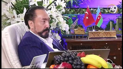 Derin dini konuları anlatırken arada musiki ve eğlence anlayışı kolaylaştırır, dikkati açar