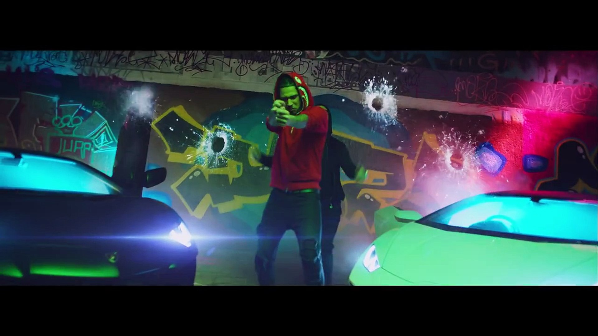⁣Imran Khan - Hattrick X Yaygo Musalini (Official Music Video) - YouTube