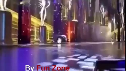 Check out Fawad Khan’s Entry @ IIFA Rocks 2016