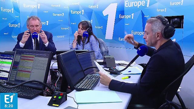 François Bayrou répond aux questions de Samuel Etienne