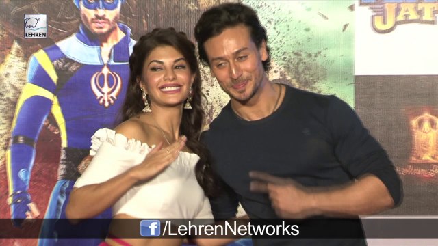 Tiger Shroff & Jacqueline Fernandez HOT KISS | A Flying Jatt