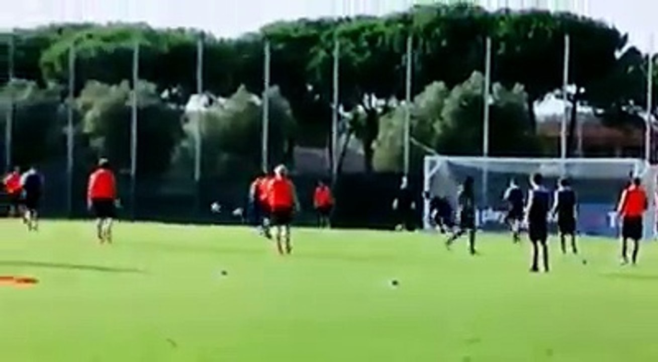 Lulic tuča na treningu