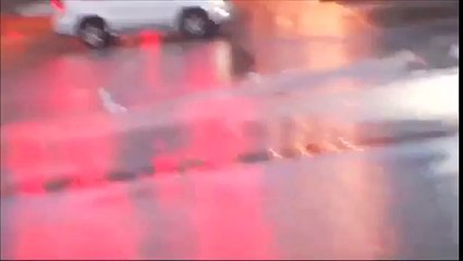 Un journaliste sauve un homme de la noyade en direct à la TV