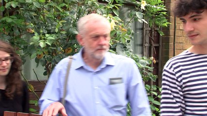 Labour leader greets reporters with classic Corbyn hello
